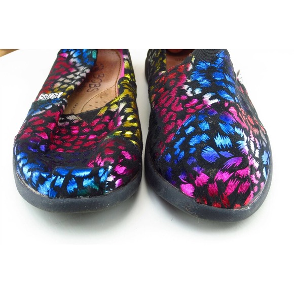 Bobs From skechers Women Sz 6 M‎ Multicolor Flat Fabric Shoes 34997 - Picture 2 of 9